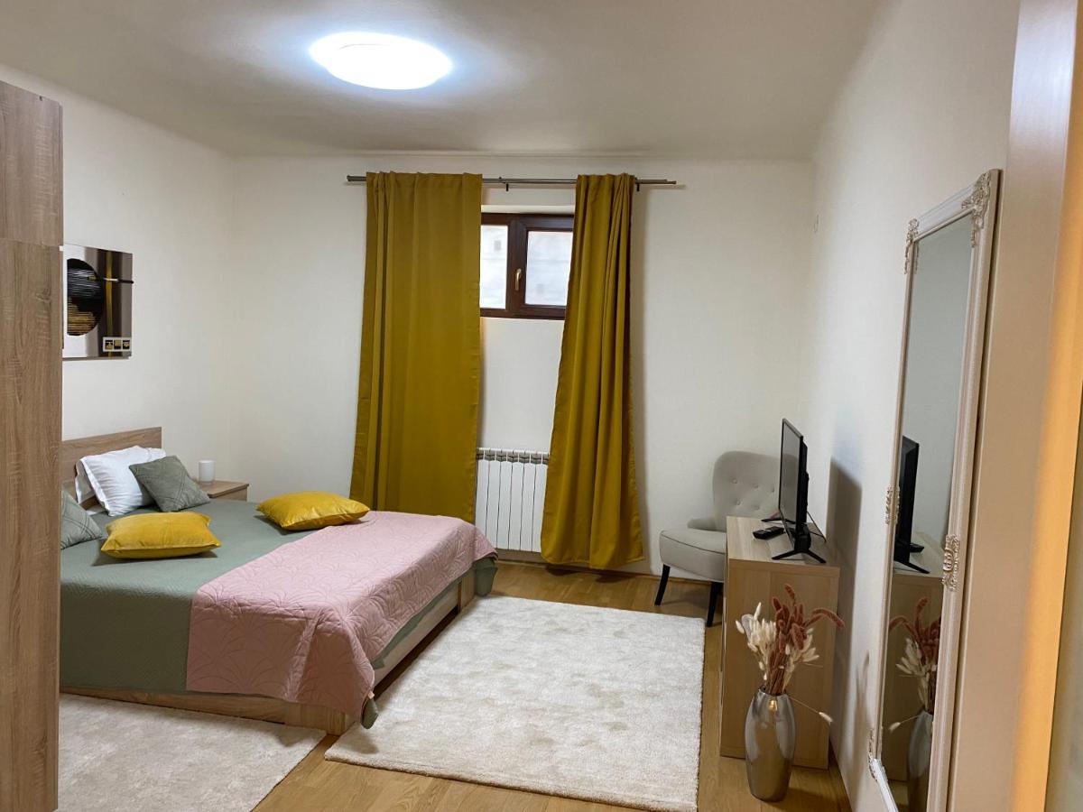 Downtown Apartment Boutique Green Garden Unirii 布加勒斯特 外观 照片